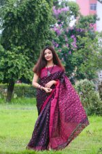 Halfsilk Jamdani Nakful Design Premium Combo - Queen Pink - Image 2